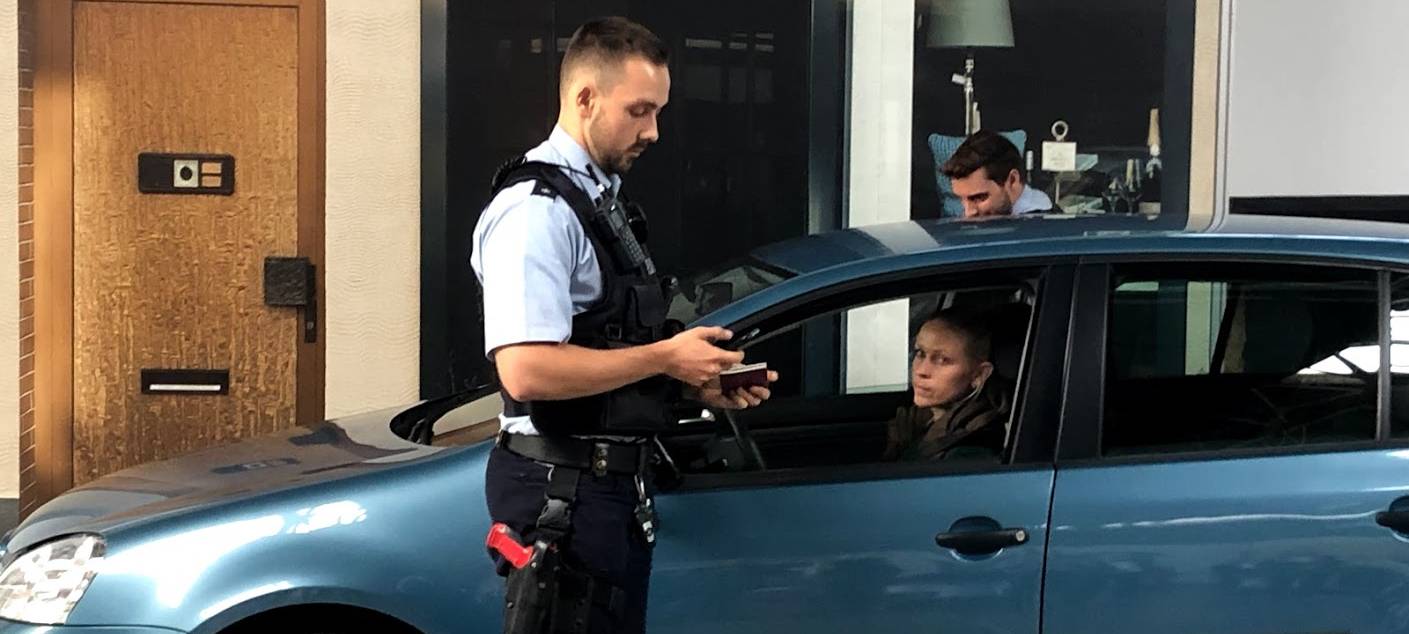 Polizei kontrolliert an „Car“-Freitag im Bergischen