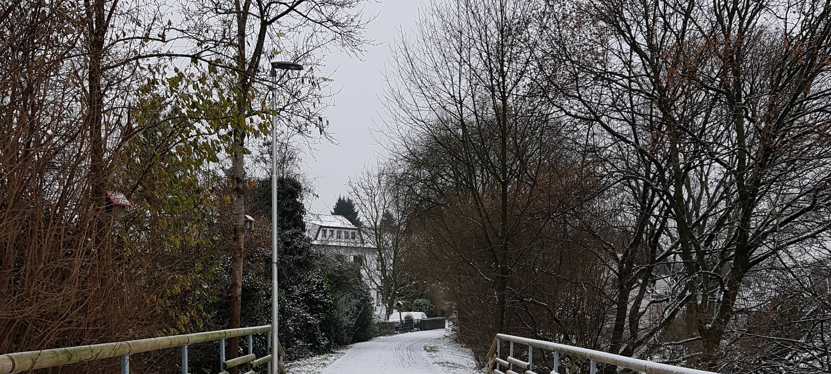 Winterdienst räumt Werkzeug- und Balkantrasse