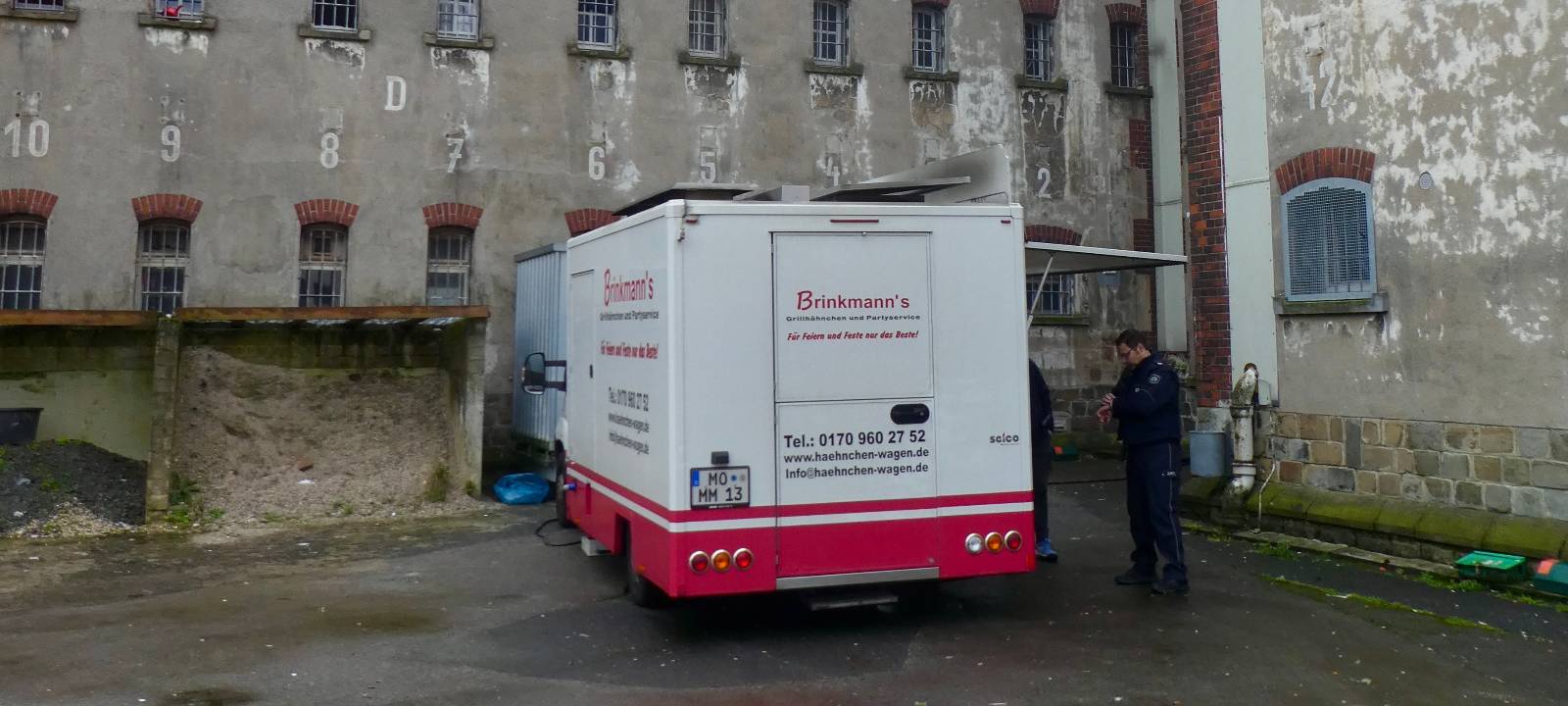 Weihnachten in der JVA Remscheid: Heiligabend kommt der Hähnchenmann