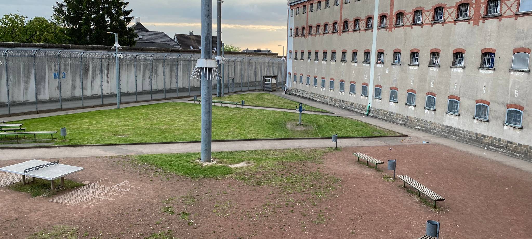 Knast live: Knast Knigge - Kann man sich auf Gefängnis vorbereiten?