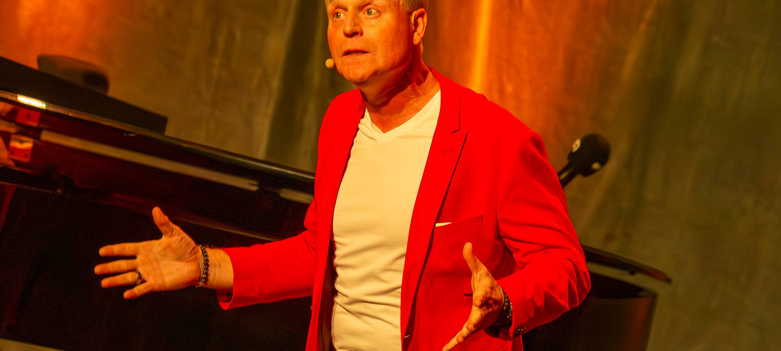 Das Savoy in Düsseldorf - Guido Cantz trat hier mit seinem neuen Tourprogramm "Komische Zeiten" auf