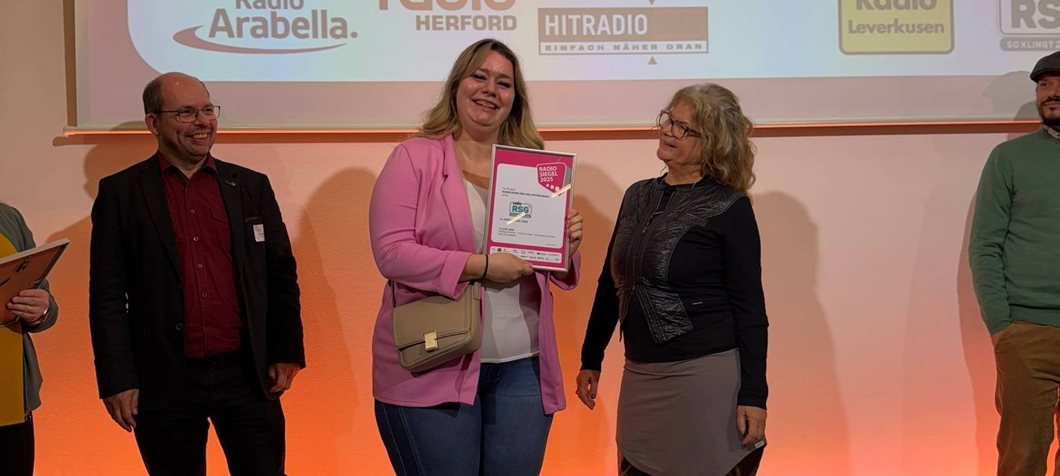 Ausgezeichnete Ausbildung: Radiosiegel für Radio RSG