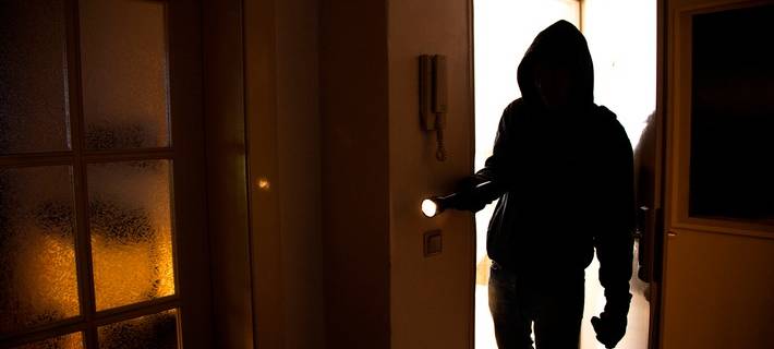 Symbolbild: Achtung, Einbrecher am Werk!