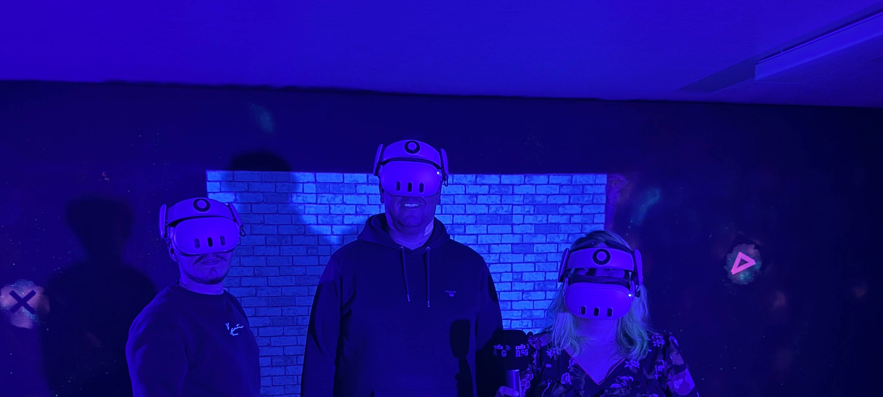 Rätselspaß in 3D: Clara und Micha testen VR Escape Arena