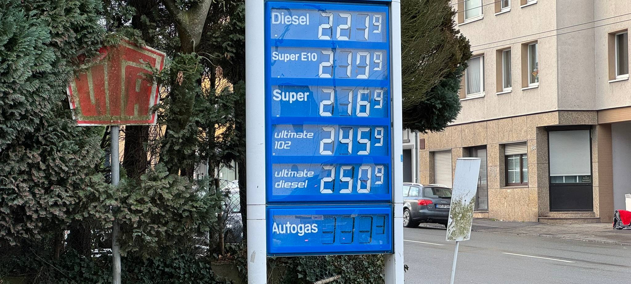 Jürgen Hardt gegen Subventionierung der Spritpreise