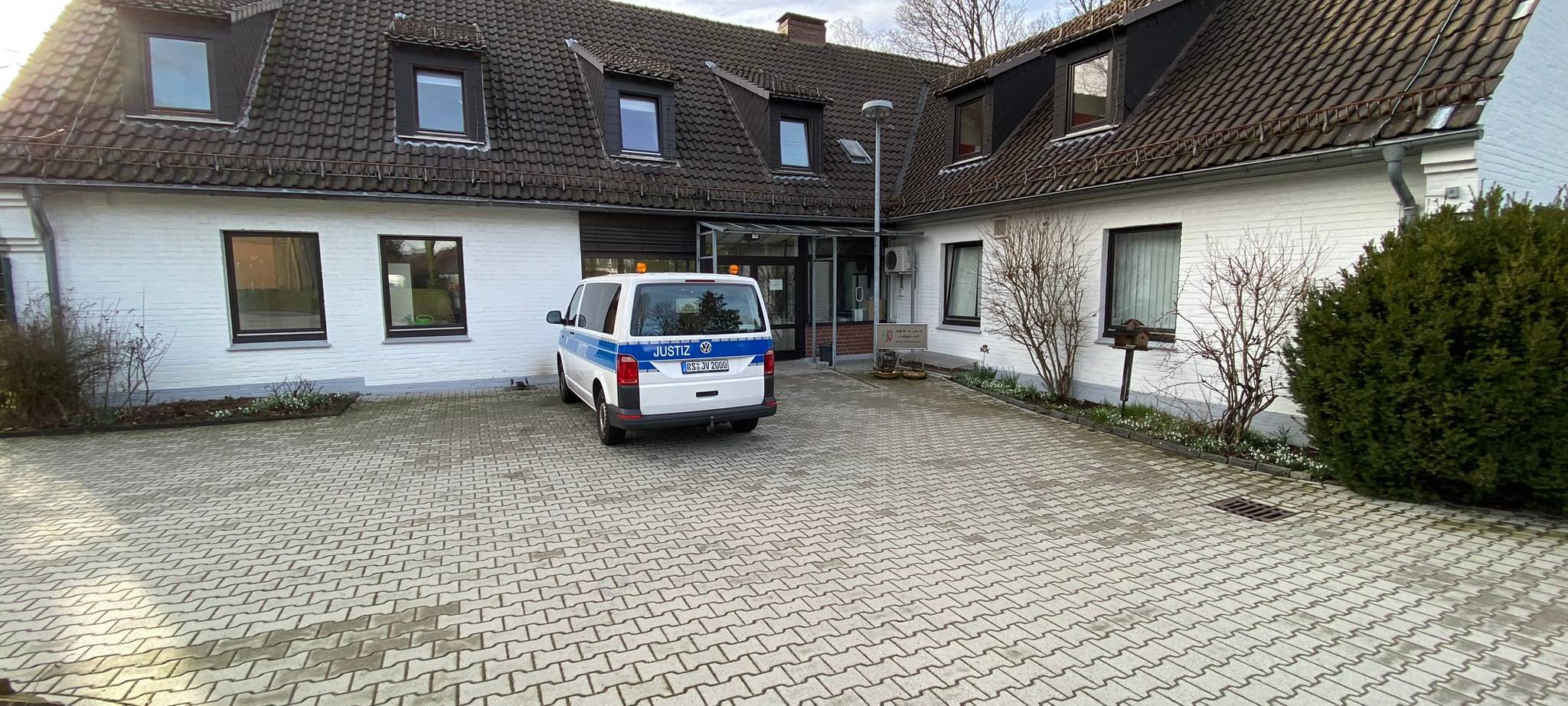 Knast live: Un-locker - Frisch verlegt im Offenen Vollzug