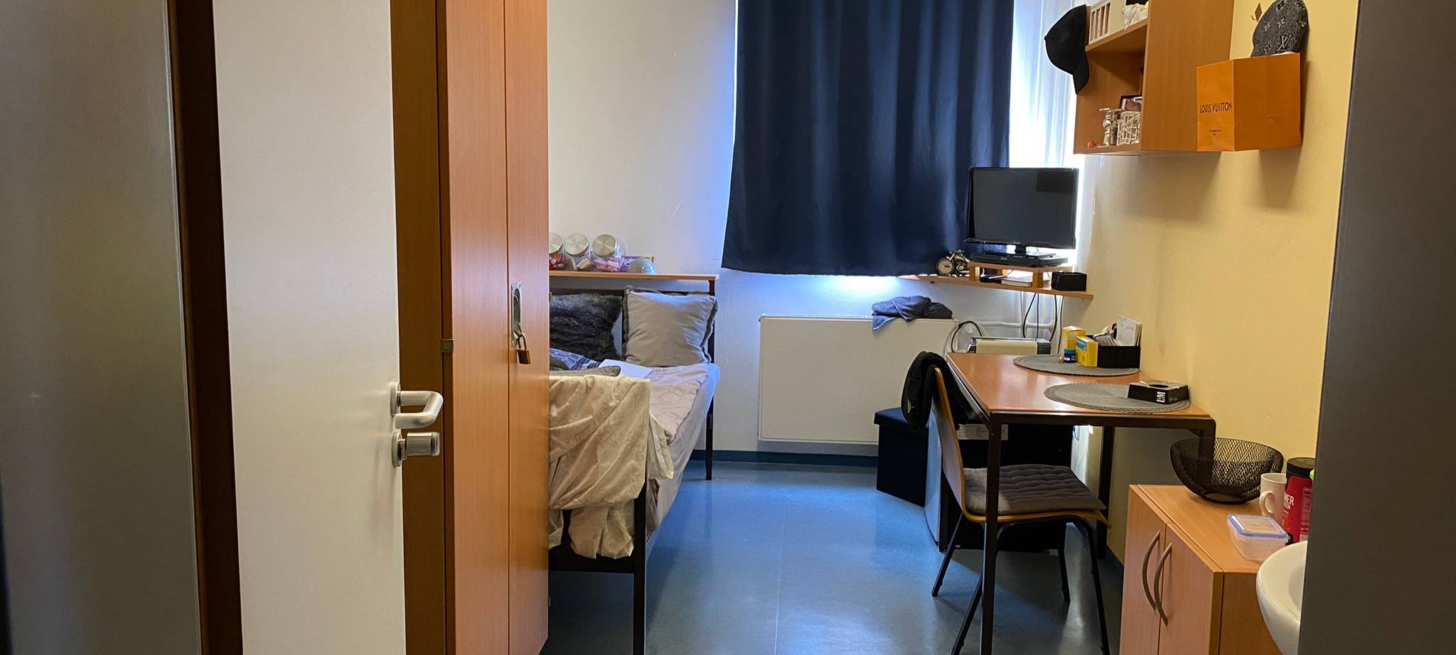 Knast live: Drinnen / Draußen - Leben nach Regeln im Offenen Vollzug der JVA Remscheid