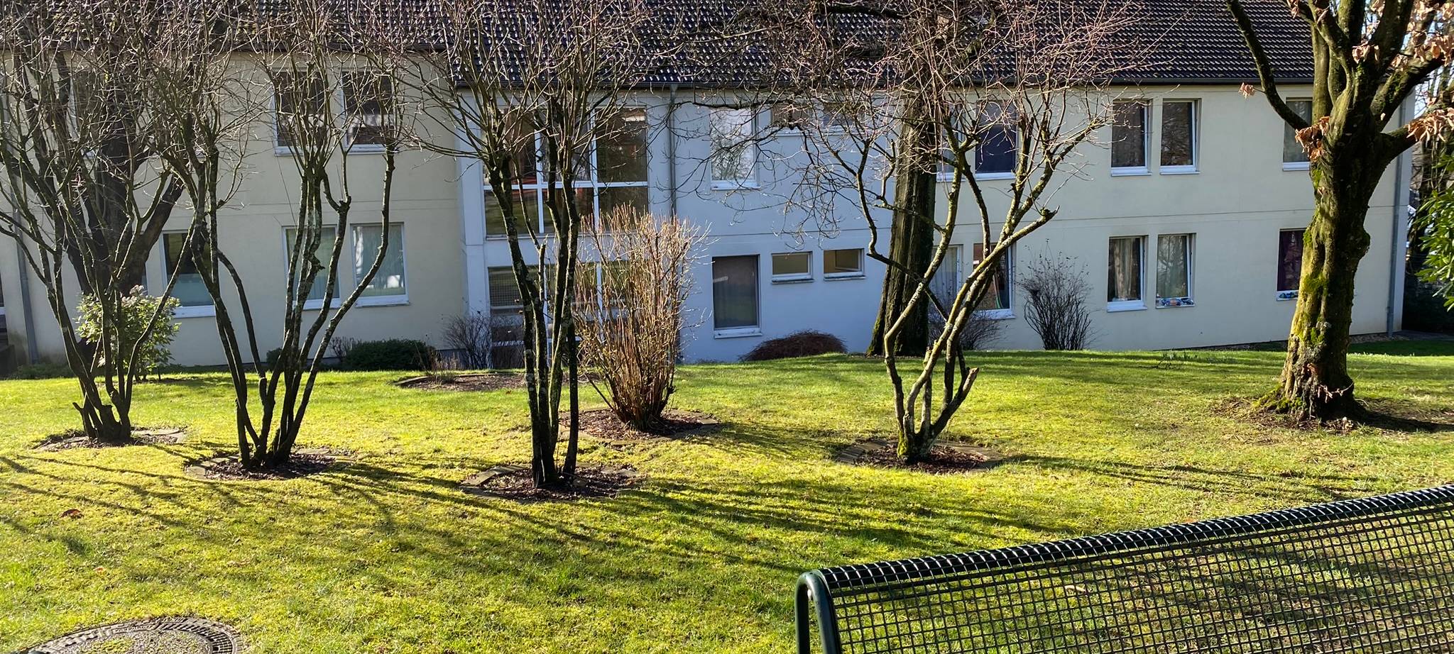 Knast live: Drinnen / Draußen - Leben nach Regeln im Offenen Vollzug der JVA Remscheid