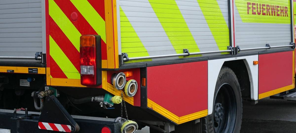 Solingen: Feuerwehr löscht Brand an der Friedenstraße