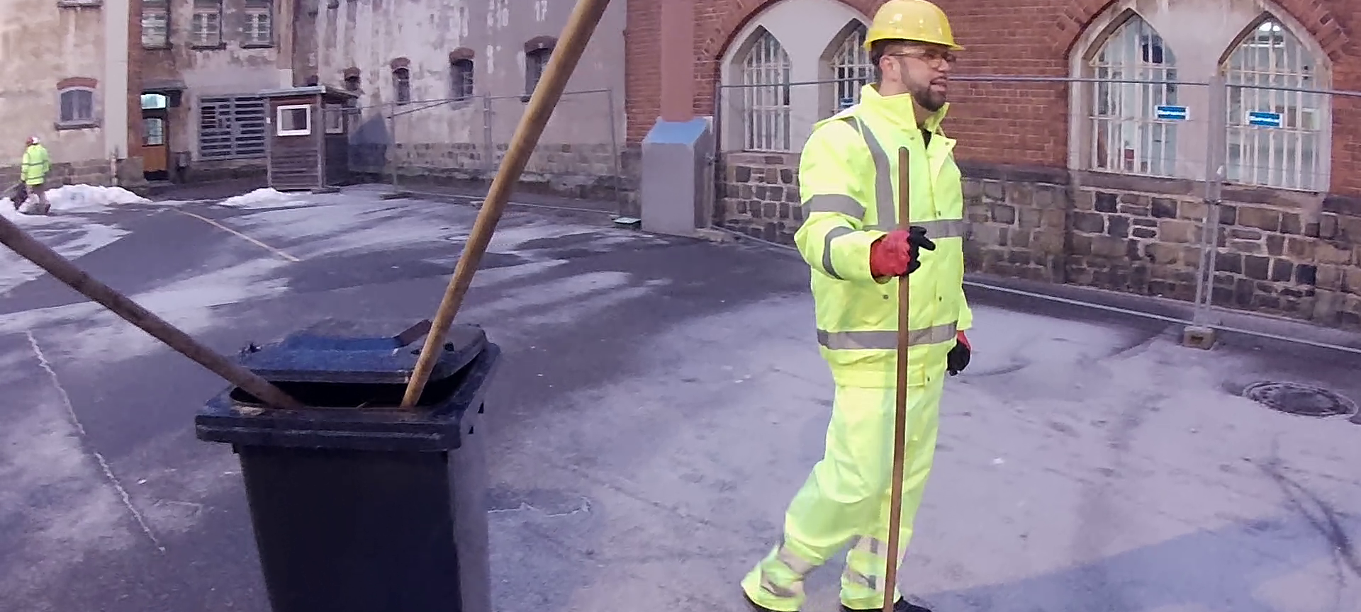 Knast live: Die Hof-Kolonne - Der mit dem Wolf fegt