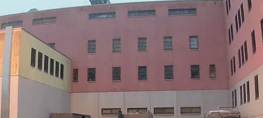 Knast live: Die Hof-Kolonne - Der mit dem Wolf fegt